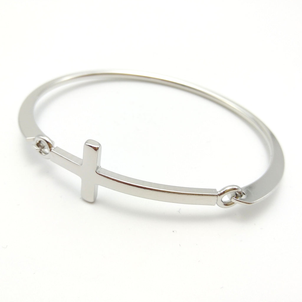 Simple, versatile, and unique cross bracelet